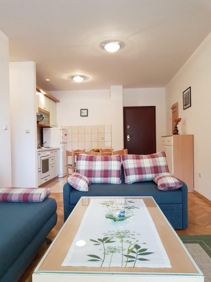 Apartment Smile Baška Voda Exterior foto